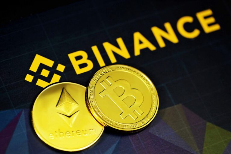 #Binance