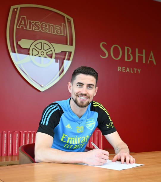 Jorginho Sign NEW CONTRACT To Remain With Arsenal