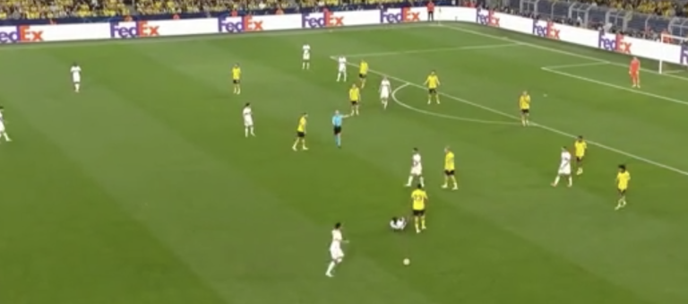 Borussia Dortmund Vs Paris Saint-Germain