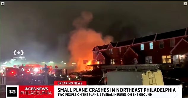 Horror as second plane crashes in the US, leaving multiple people injured